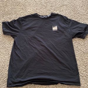 Men’s large Patagonia short sleeve tee shirt